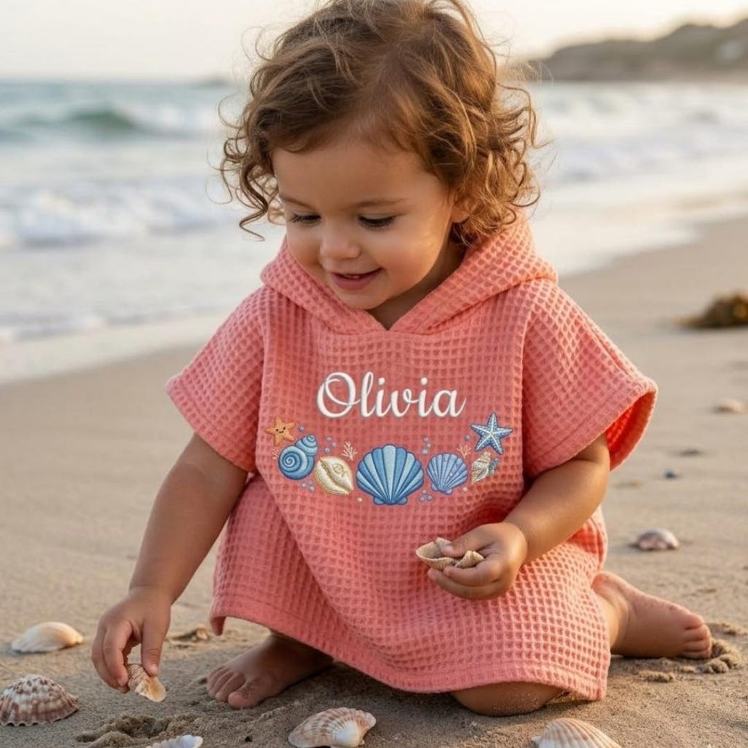 Personalisiertes besticktes Strandtuch mit Namen, Strandponcho aus Waffelbaumwolle, personalisiertes Badetuch für Kleinkinder mit Namen, Strandtuch für Sommerreisen, Babyparty-Geschenk